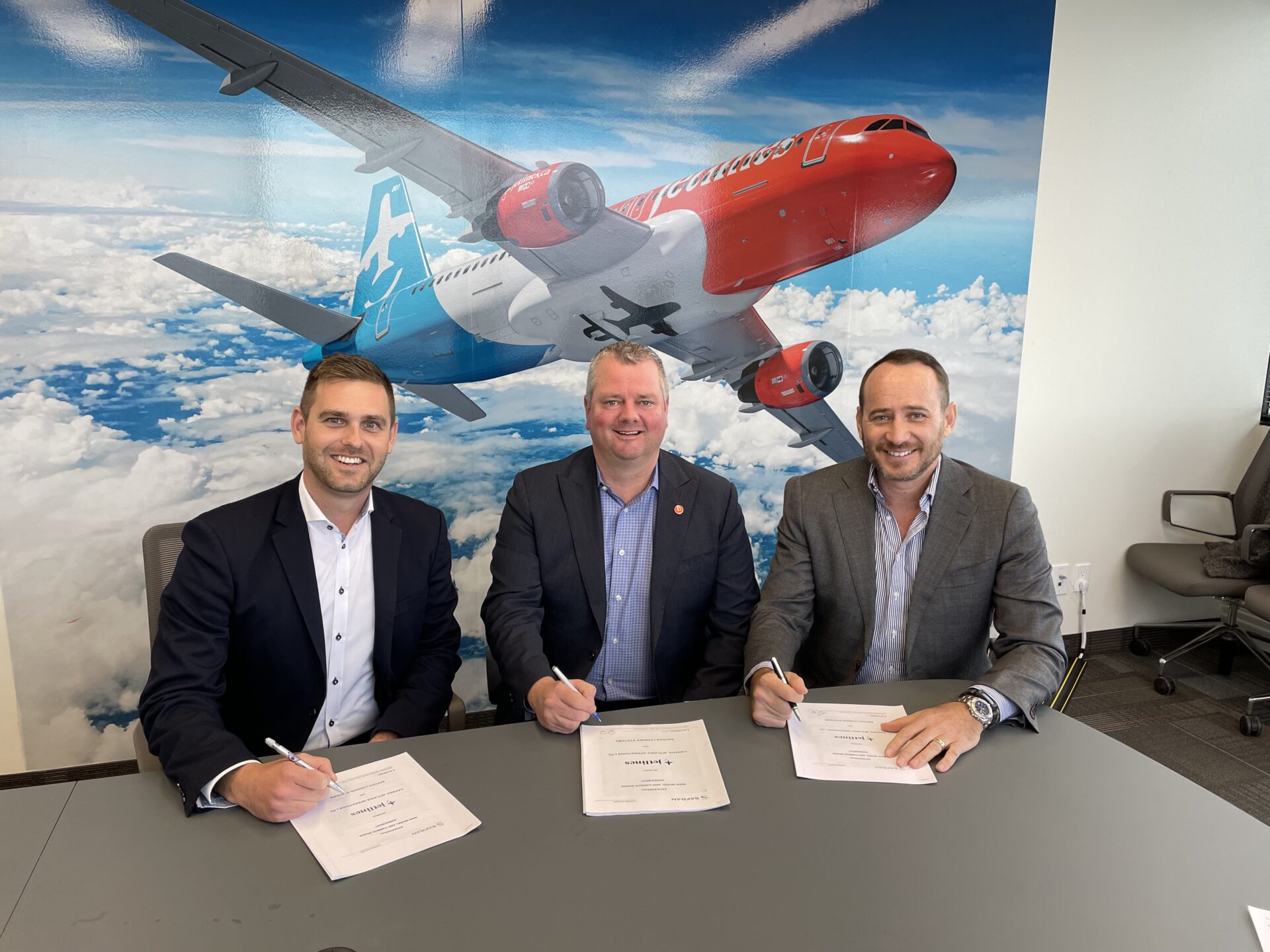 Image from left hand-side: Joel Chlan (Hope aero), Brad Warren (Canada Jetlines), Luc Philippe (Safran)